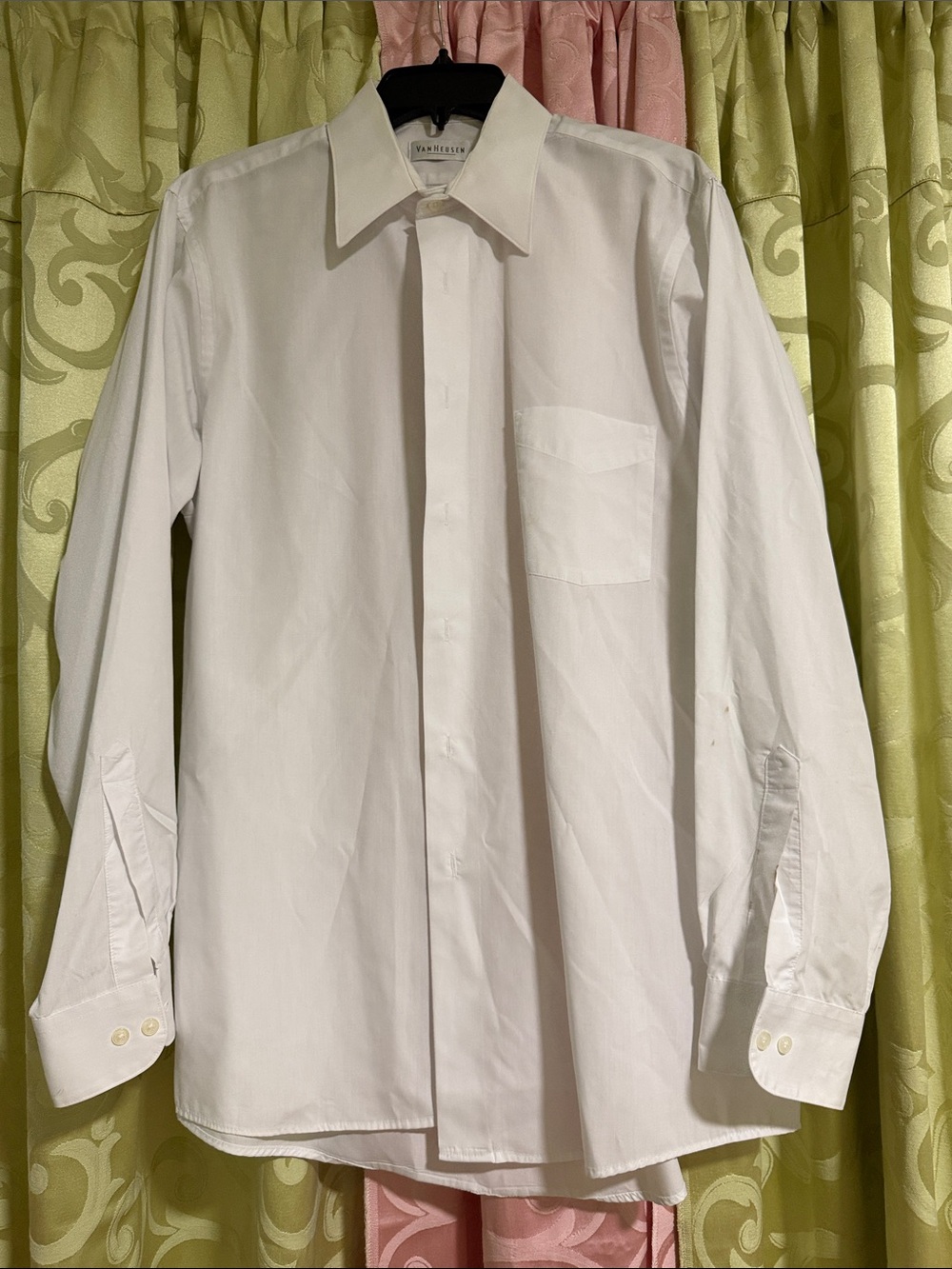 Van Heusen Men’s White Long-Sleeve Dress Shirt